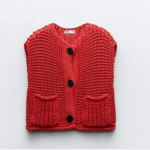 Zara Chunky Knit Vest with Pockets